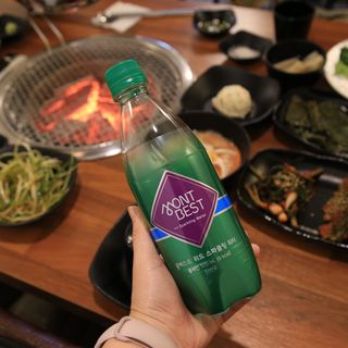 몽베스트 Montbest with Sparkling water Plain 20병 — 5점을 준 리뷰어가 2022년 5월 올린 사용 사진