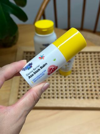 포멀비 키즈 더마베리어 아토 세트(크림 120ml+워시 300ml+스틱밤 18g) — 5점을 준 리뷰어가 2023년 11월 올린 사용 사진