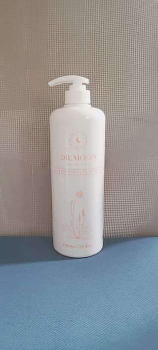 프리[닥터문] 유산균 락토케어 질경초 여성청결제 1000ml (젤타입) — 5점을 준 리뷰어가 2022년 6월 올린 사용 사진
