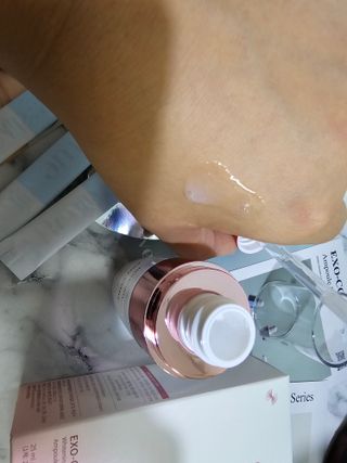 나우 [리브엠] 123억개 엑소좀으로 채운 눈부신 광채, 엑소코어 화이트닝 텐션 앰플 — 5점을 준 리뷰어가 2023년 9월 올린 사용 사진