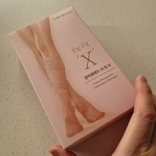 주식회사 땡스마이파트너 [구매평] 땡스마이레그 의료용 종아리압박밴드 다리붓기 혈액순환 압박스타킹 — 5점을 준 리뷰어가 2025년 3월 올린 사용 사진