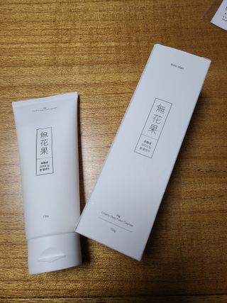 [베러오리진] 무화과 크리미 딥 폼 클렌저/피부 노폐물 & 미세먼지 99 세정 인증 민감성 피부 무자극 인증 — 5점을 준 리뷰어가 2021년 11월 올린 사용 사진
