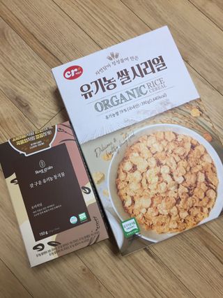 씨알푸드 유기농 쌀 시리얼 390g + 갓 구운 유기농 발아통곡물 150g — 5점을 준 리뷰어가 2022년 1월 올린 사용 사진