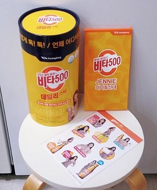 광동생활건강 [광동] 제니비타민C 비타500데일리스틱 180포+제니등신대+제니스티커 — 5점을 준 리뷰어가 2021년 12월 올린 사용 사진