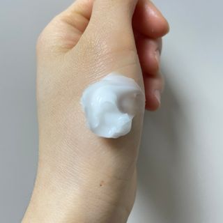 플레라디 에델바이스 인리치드 머랭 크림 — 4점을 준 리뷰어가 2021년 4월 올린 사용 사진