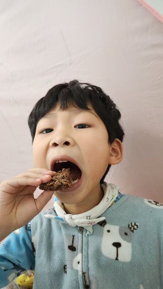 NISSIN 닛신 크리스피 초코 — 5점을 준 리뷰어가 2022년 12월 올린 사용 사진