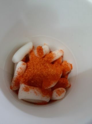 유비쿡 컵떡볶이 매운컵떡볶이2개/ 짜장컵떡볶이 2개  총 4개세트 — 5점을 준 리뷰어가 2021년 2월 올린 사용 사진