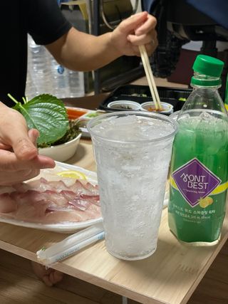 몽베스트 Montbest with Sparkling water Lemon OR Lime 20병(랜덤) — 5점을 준 리뷰어가 2021년 10월 올린 사용 사진