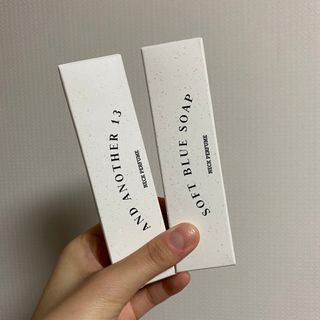 멈칫(MUMCHIT) 넥퍼퓸 NECKPERFUME 2가지 향 — 4.5점을 준 리뷰어가 2021년 11월 올린 사용 사진