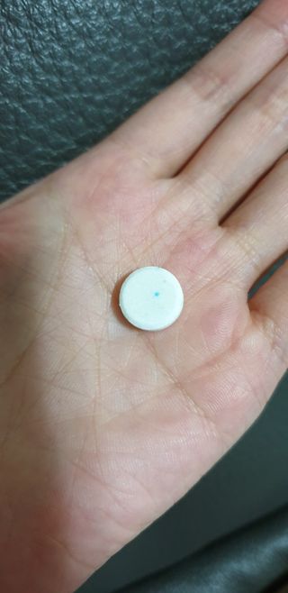 일오오오 3초 고체가글 가글밤 32정 — 5점을 준 리뷰어가 2022년 7월 올린 사용 사진