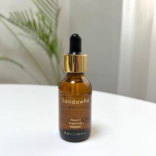 스킨큐어 산다화 비타민c 화이트닝 에센스 30ml — 4.5점을 준 리뷰어가 2023년 10월 올린 사용 사진