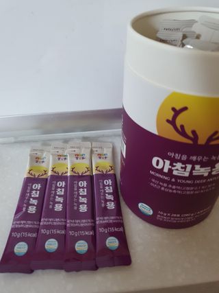 [몸엔용] 전국 이마트 런칭 신상, 아침을 깨우는 녹용 아침녹용 10g x 28포 — 4점을 준 리뷰어가 2021년 7월 올린 사용 사진