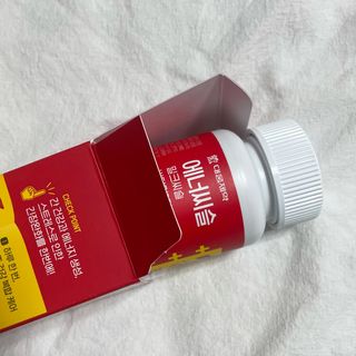 [대웅제약] 간,에너지,스트레스 에너씨슬 밀크씨슬 비타민B — 5점을 준 리뷰어가 2021년 8월 올린 사용 사진