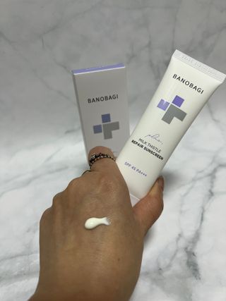 바노바기 코스메틱 바노바기 밀크씨슬 리페어 시카 선스크린 플러스 50ml — 5점을 준 리뷰어가 2023년 2월 올린 사용 사진