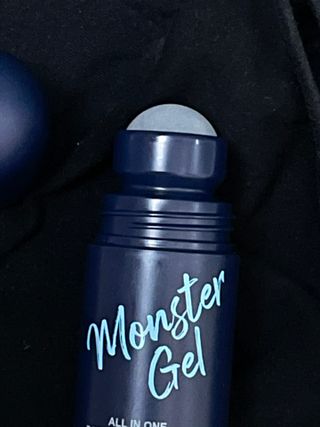 [바록스] 류현진 올인원 바디릴렉싱 몬스터겔 50ml — 5점을 준 리뷰어가 2021년 4월 올린 사용 사진
