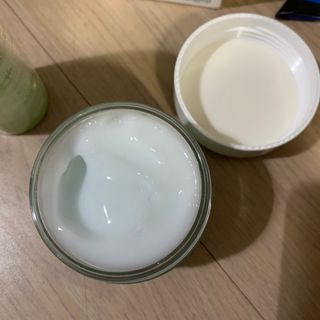 김정문알로에 큐어 큐어 알로에 리프레쉬 젤리 세럼, 큐어 알로에 하이드로 젤리 크림 — 4점을 준 리뷰어가 2021년 3월 올린 사용 사진