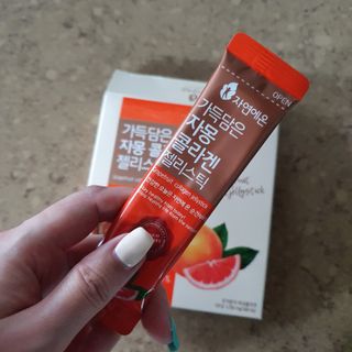 자연에온 핑크 자몽 착즙 100mL 10개입 1BOX +가 득담은 자몽 콜라겐 젤리스틱 1BOX — 4.5점을 준 리뷰어가 2021년 6월 올린 사용 사진