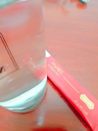 디오르 버닝레드 — 4점을 준 리뷰어가 2022년 1월 올린 사용 사진