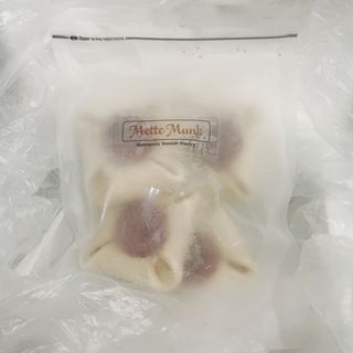 서브큐 메테뭉크 블루베리 크라운 냉동생지 (소포장) — 4.5점을 준 리뷰어가 2022년 6월 올린 사용 사진