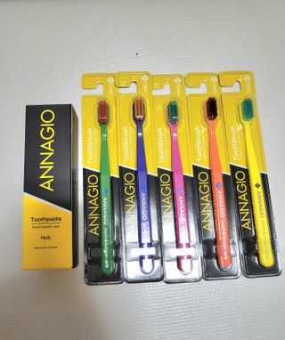 [지오클린] 안나지오 구취케어  기능성 치약 칫솔 세트 (칫솔 5 개+치약 100g 1 개 ) — 5점을 준 리뷰어가 2022년 6월 올린 사용 사진