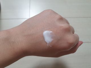 [과일나라] 바세린 모이스처 바디로션 1000ml 2종 — 4.5점을 준 리뷰어가 2021년 10월 올린 사용 사진