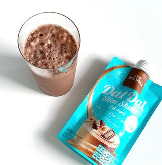달달슬림쉐이크 [블로그]달달슬림 맛있는 단백질 쉐이크 파우치 다이어트 식사대용 프로틴 파우더 보충제 — 5점을 준 리뷰어가 2025년 10월 올린 사용 사진