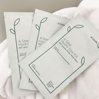 태그스킨 4스텝 주름개선 피부미백 영양 마스크팩 3개 세트(최신버전) — 5점을 준 리뷰어가 2022년 3월 올린 사용 사진