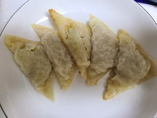 (주)성경순만두 곤약만두.콘치즈만두,삼각당면만두,당면 야끼만두,대구전통 납작만두,떡뽁이 매콤소스,달콤소스 — 5점을 준 리뷰어가 2023년 4월 올린 사용 사진