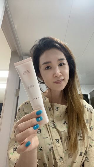 프리마인 선크림만 바꿨을 뿐인데 매일 물 2L챙겨먹고 기초케어 완벽하게 한 물빛피부 완성,셀라브UV프로텍터 — 5점을 준 리뷰어가 2023년 7월 올린 사용 사진