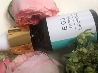 랑팡 EGF+FGF 10ppm 리포좀 앰플 원액 10ml — 4점을 준 리뷰어가 2021년 12월 올린 사용 사진