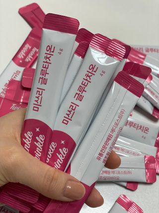 메디포스트 모비타 미쓰리 글루타치온 30포 — 5점을 준 리뷰어가 2023년 2월 올린 사용 사진
