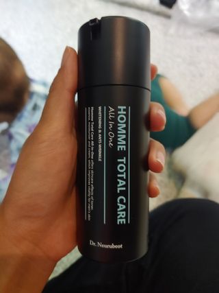 Dr.느루벗 느루벗 옴므 토탈 케어 올인원 118ml 남자 남성 스킨 로션 에센스 크림 화장품 — 5점을 준 리뷰어가 2021년 4월 올린 사용 사진