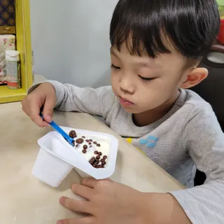 LIVE 매일바이오 토핑요거트 — 5점을 준 리뷰어가 2022년 4월 올린 사용 사진