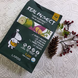 [푸디웜] 라포그  리얼인섹트 웨이트밸런스 저알러지 강아지 사료  1.2KG — 5점을 준 리뷰어가 2022년 7월 올린 사용 사진