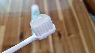 치과의사들이 선택한 솔루션, 닥터클러브치약 — 4점을 준 리뷰어가 2021년 7월 올린 사용 사진