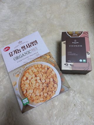 씨알푸드 유기농 쌀 시리얼 390g + 갓 구운 유기농 발아통곡물 150g — 4점을 준 리뷰어가 2022년 1월 올린 사용 사진