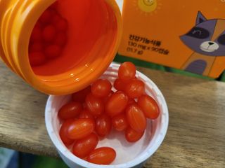 앙팡 츄어블 비타민D 1000 IU 130mg x 90정 — 5점을 준 리뷰어가 2023년 1월 올린 사용 사진