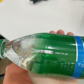 몽베스트 Montbest with Sparkling water Plain 20병 — 5점을 준 리뷰어가 2021년 10월 올린 사용 사진