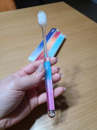 에브리모먼트 에브리 모먼트 칫솔 Every moment toothbrush — 5점을 준 리뷰어가 2022년 2월 올린 사용 사진