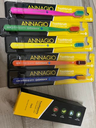 [지오클린] 안나지오 구취케어  기능성 치약 칫솔 세트 (칫솔 5 개+치약 100g 1 개 ) — 3점을 준 리뷰어가 2022년 7월 올린 사용 사진