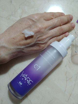 바르셀 수분로션 수분크림 보습 탄력 주름개선 인텐시브 리포좀 크림 C1 50ml — 4.5점을 준 리뷰어가 2021년 11월 올린 사용 사진