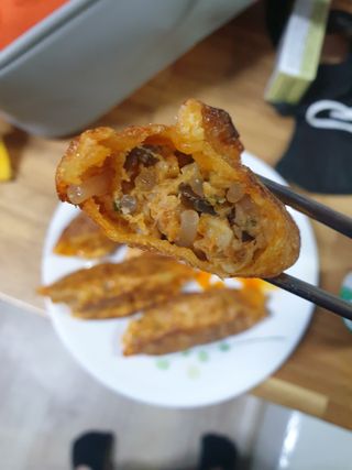 한만두 진한 해물맛 짬뽕만두 1kg — 5점을 준 리뷰어가 2021년 4월 올린 사용 사진