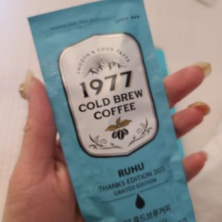 여우두마리 1977 콜드브루 스틱 더치커피 루후 커피팩토리 — 5점을 준 리뷰어가 2021년 2월 올린 사용 사진
