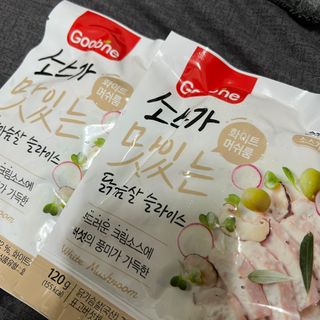 굽네몰 [굽네] 소스가 맛있는 닭가슴살 슬라이스 4종 — 4점을 준 리뷰어가 2021년 12월 올린 사용 사진