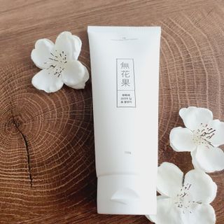[베러오리진] 무화과 크리미 딥 폼 클렌저/피부 노폐물 & 미세먼지 99 세정 인증 민감성 피부 무자극 인증 — 5점을 준 리뷰어가 2021년 11월 올린 사용 사진
