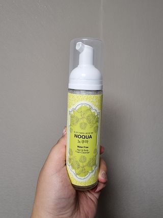 에프에이치아이코리아 노쿠아 물없이 감는 올인원 드라이 노워시 샴푸 폼클렌저 200ml — 3.5점을 준 리뷰어가 2021년 4월 올린 사용 사진