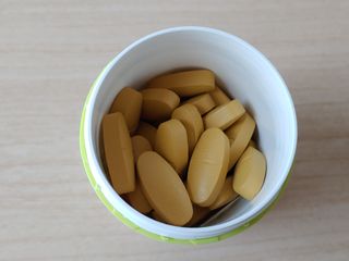 Swisse 스위스 고함량 밀크씨슬 35,000mg 60정 — 5점을 준 리뷰어가 2021년 11월 올린 사용 사진
