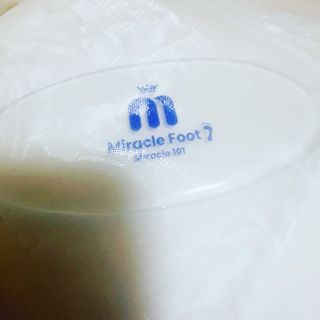 미라클풋 유리발각질제거기 물없이 쓱싹쓱싹 몇번만에 발각질 완벽제거 — 5점을 준 리뷰어가 2021년 9월 올린 사용 사진