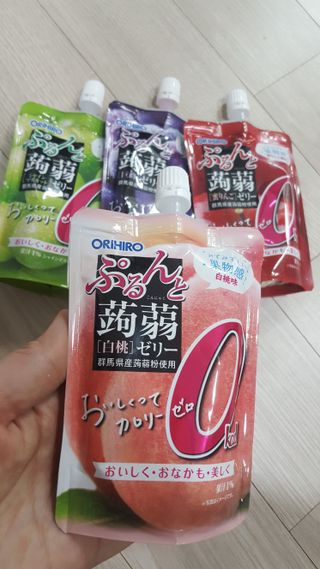 ORIHIRO 오리히로 곤약젤리 제로칼로리 130g 4종 4팩(맛별로 1팩씩) — 5점을 준 리뷰어가 2023년 1월 올린 사용 사진