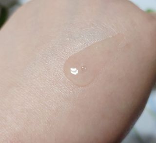 스킨큐어 산다화 비타민c 화이트닝 에센스 30ml — 5점을 준 리뷰어가 2022년 3월 올린 사용 사진